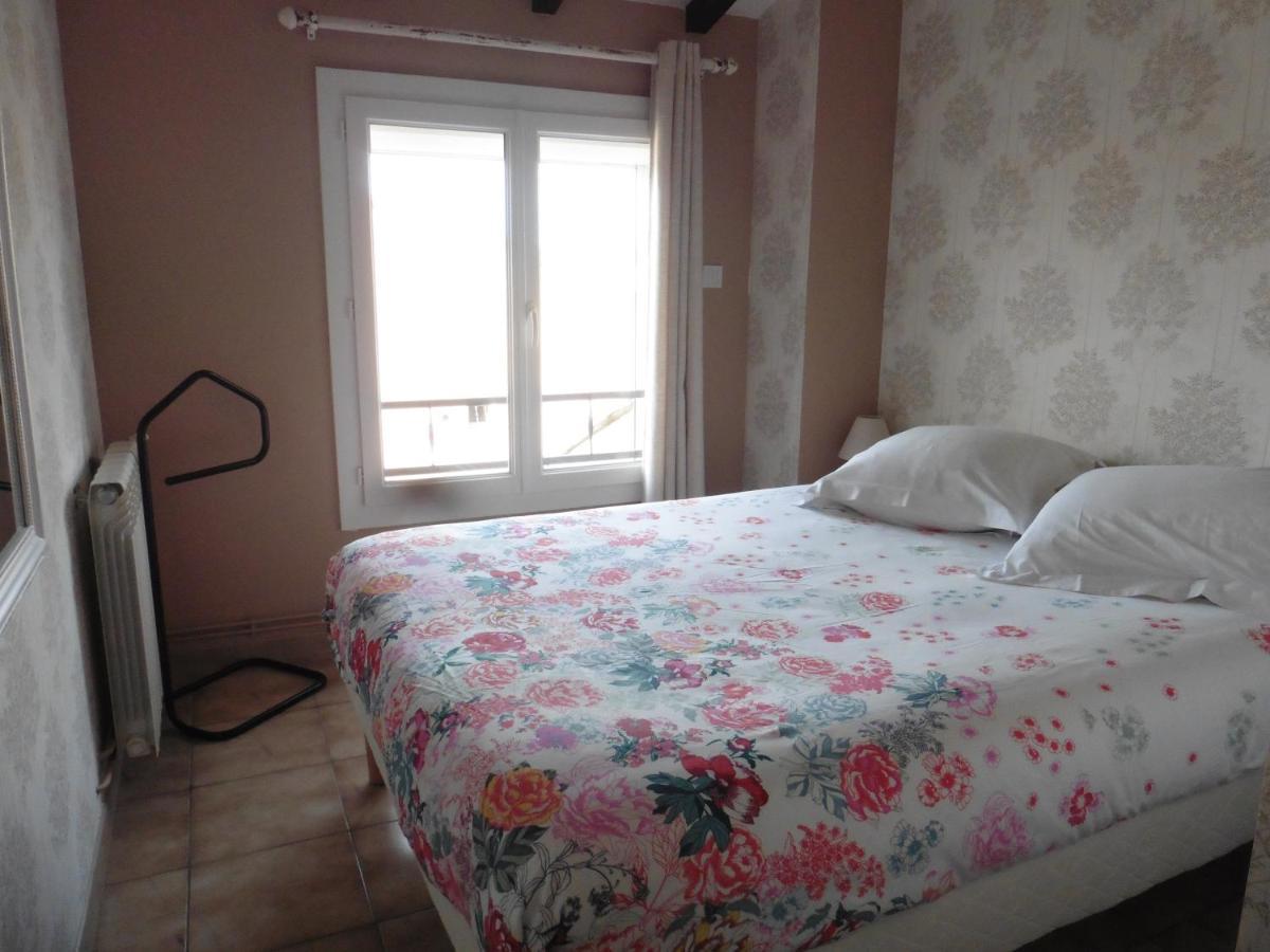 סיג'אן Agreable Maison De Famille Sur Gite Echarou מראה חיצוני תמונה